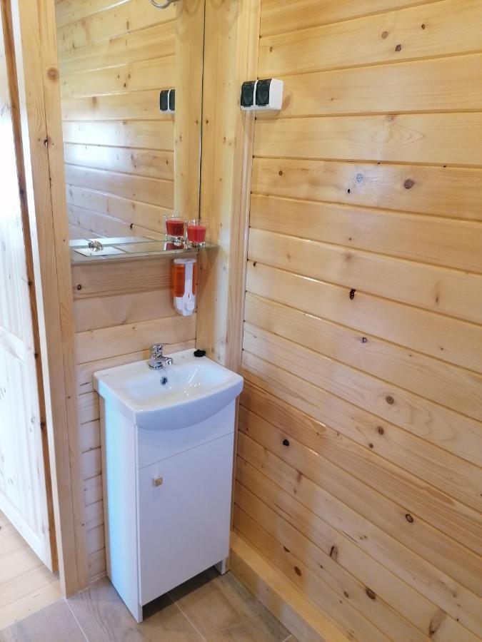 Nocleg Zator Domki Paradise Pod Palmami Ngoại thất bức ảnh