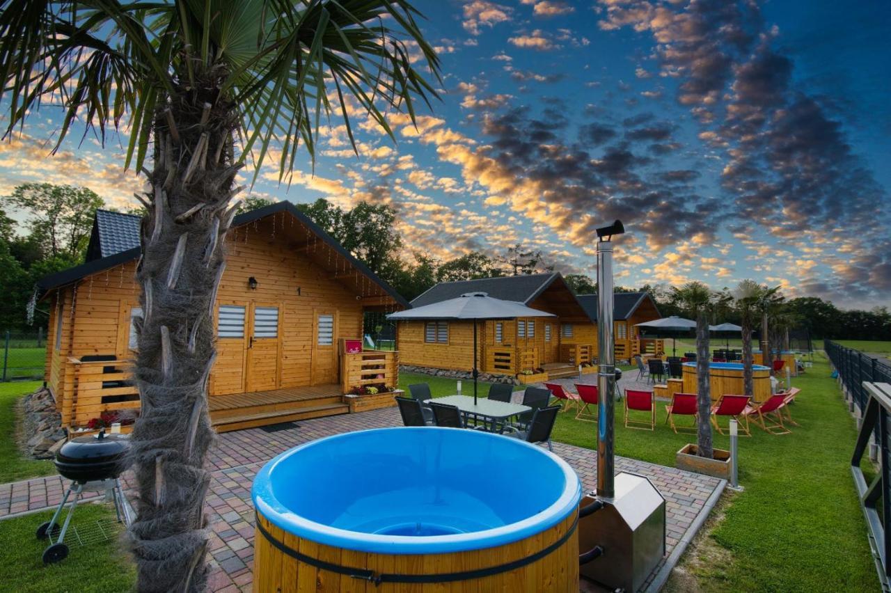 Nocleg Zator Domki Paradise Pod Palmami Ngoại thất bức ảnh
